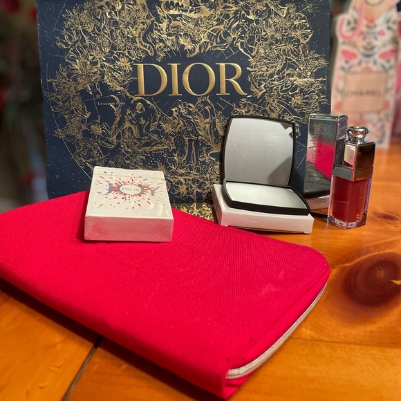 Dior Red Pouch Makeup Collection New - Picture 2 of 10